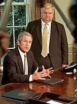 "Manchmal sprechen Kühe auch mit mir", so George W. Bush, der wichtigste Mann der Welt.